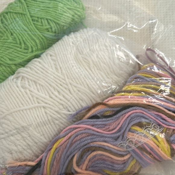 Vintage Bucilla Pre-Cut Plastic Canvas Kit Mr & Mrs Bunny 5968 NOS NIP 80s 90s - Picture 4 of 8